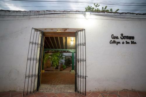 Hostal Casa Serrano - Callej�n de Don Blas Hab. Yaya