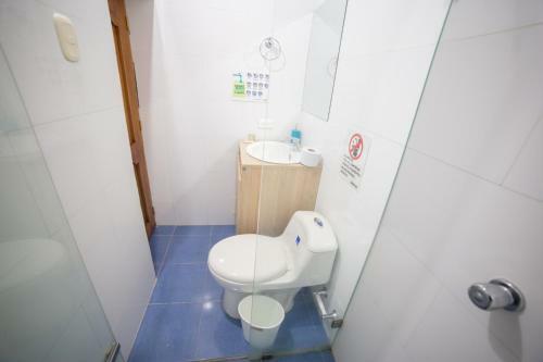 Hostal Casa Serrano - Callej�n de Don Blas Hab. Yaya
