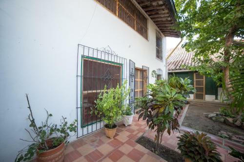 Hostal Casa Serrano - Callej�n de Don Blas Hab. Yaya