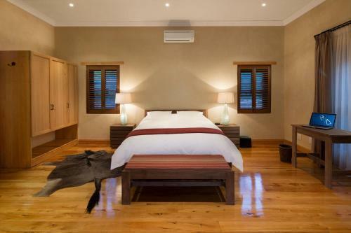 Buccara Willow Slopes Lodge