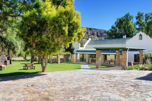 Buccara Willow Slopes Lodge