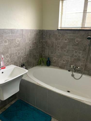 Hostal Instincts
