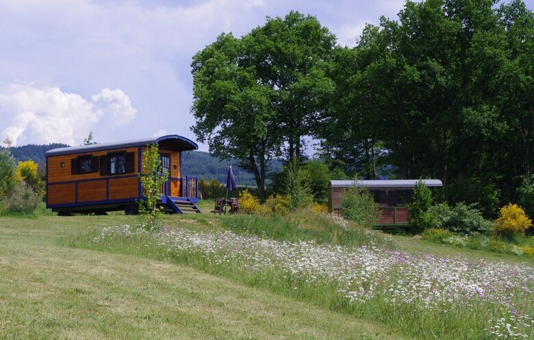 Les Roulottes Et Cabanes Du Livradois