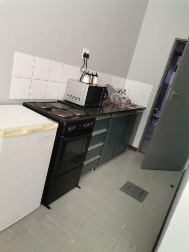 Lovely Bachelor Apartment With Free Outdoor Parking
