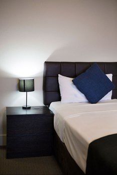 Enfield Hotel