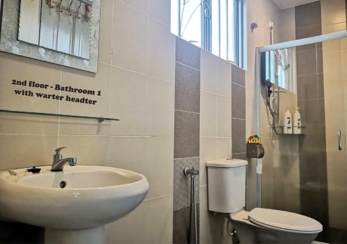 H2h - Cy Botani Vacation House (15pax)
