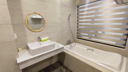 Apartamento C?n H? Flc Sea Tower Quy Nh?n