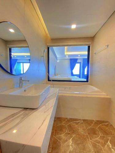 Apartamento C?n H? Studio Flc Sea Tower View Bi?n - Hung Tour