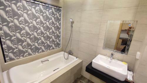 Apartamento C�n 10 C?n Flc Sea Tower Studio Gi??ng ?�i 4 Ng??i