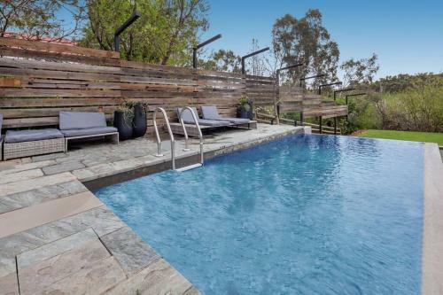 Exhale Country Escape Pool Wifi Sleeps 10