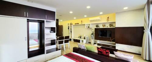 Nha Trang Ocean & City View Apartment