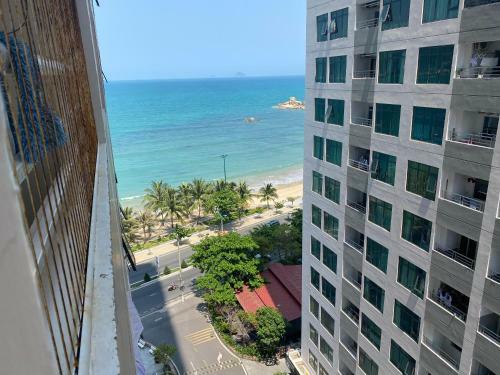 Apartamento C?n H? M??ng Thanh H�n Ch?ng View X�o Bi?n