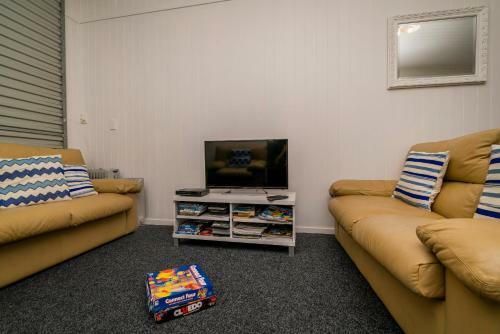 Rangimarie On Kenwood- Matarangi Holiday Home