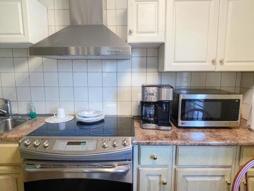 Niagara Fall Holiday Home - Close To The Fall, 3 Mins Drive