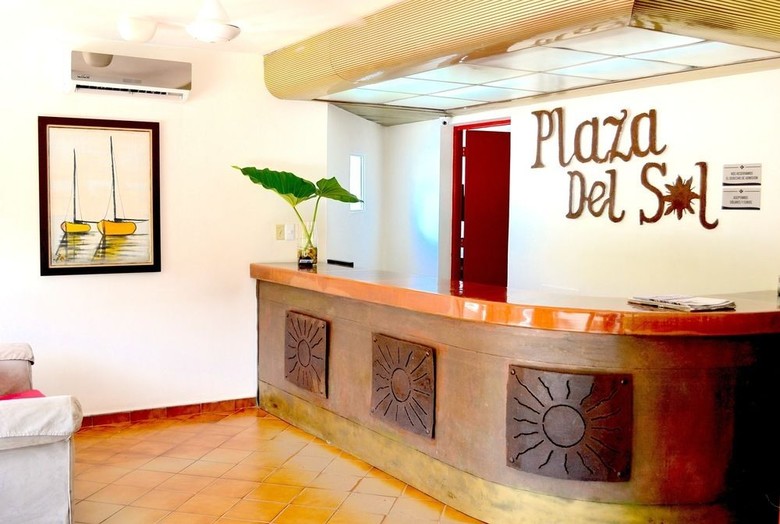 Plaza Del Sol