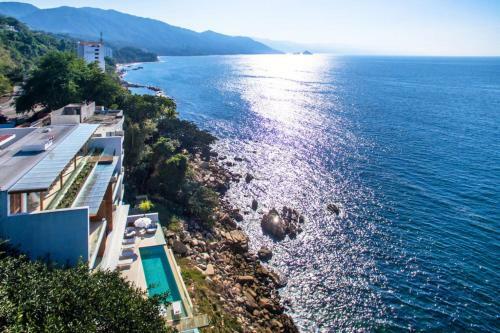 New Oceanfront Luxury Villa In Puerto Vallarta