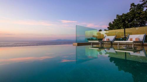 New Oceanfront Luxury Villa In Puerto Vallarta