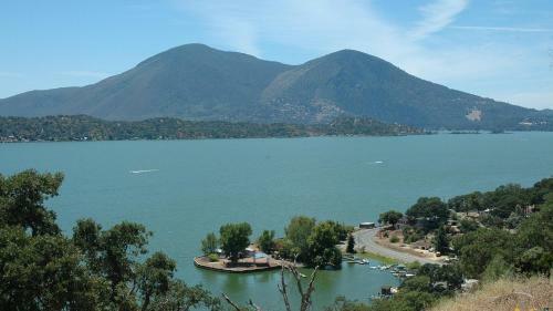 Chateau Clear Lake