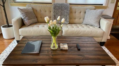 Crestline Luxury All-suite Retreat With Lakeview