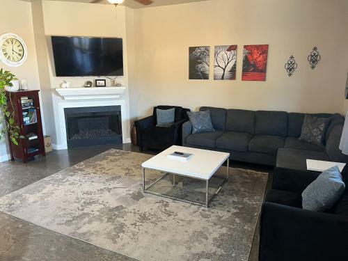 Joshua Tree Backyard Retreat - Walk To Shops And Restaurants