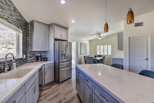 Desert Getaway With Mtn Views Near Joshua Tree!