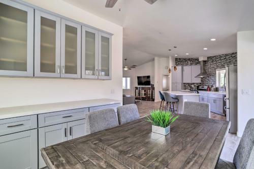 Desert Getaway With Mtn Views Near Joshua Tree!