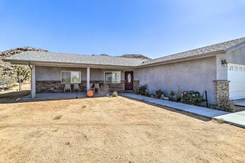 Desert Getaway With Mtn Views Near Joshua Tree!