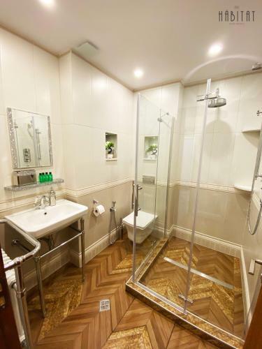Habitat Central Apartment