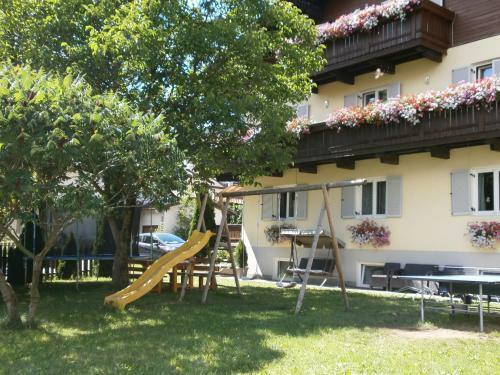 Hostal Garni Hattlerhof B&B