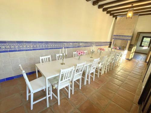Villa 7 Bedrooms Tropical Castle. Full Privacy. Panoramic Views. Heated Pool
