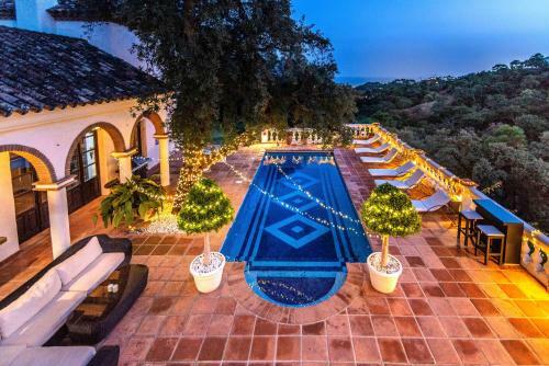 Villa 7 Bedrooms Tropical Castle. Full Privacy. Panoramic Views. Heated Pool