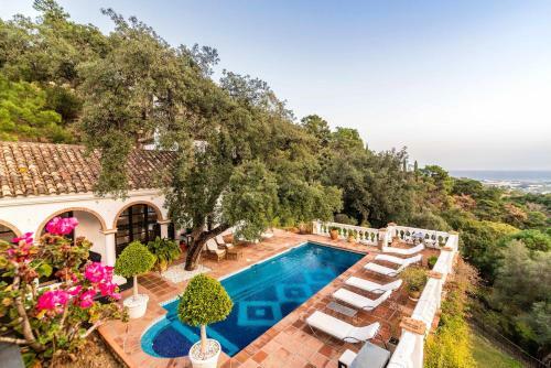 Villa 7 Bedrooms Tropical Castle. Full Privacy. Panoramic Views. Heated Pool