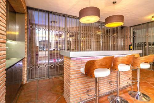 Villa 7 Bedrooms Tropical Castle. Full Privacy. Panoramic Views. Heated Pool