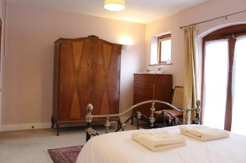 Hostal Holly Lodge Country Guest House