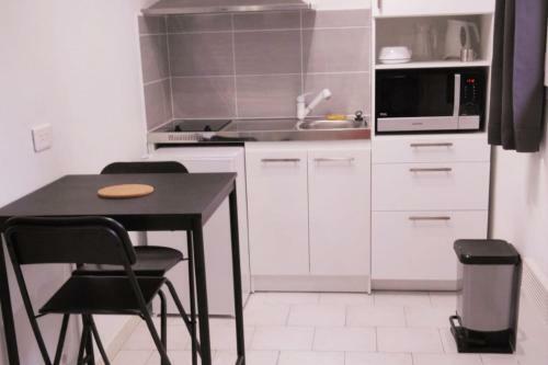 Apartamento Charming Studio - Near Fortress Of Avignon