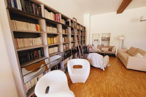 Apartamento Nice Apt With Terrace In The Historical Center !
