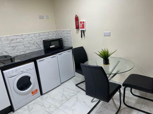 Apartamento City Road Birmingham Studios From Oofy With En-suites