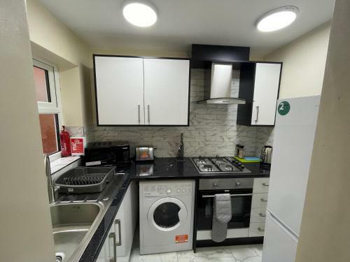 Apartamento City Road Birmingham Studios From Oofy With En-suites
