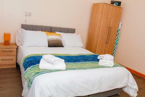 Apartamento City Road Birmingham Studios From Oofy With En-suites