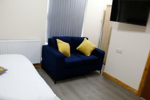 Apartamento City Road Birmingham Studios From Oofy With En-suites