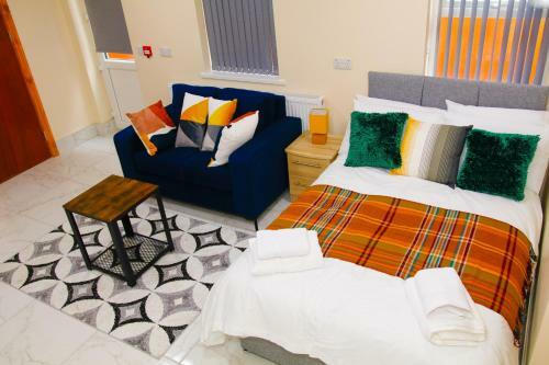 Apartamento City Road Birmingham Studios From Oofy With En-suites