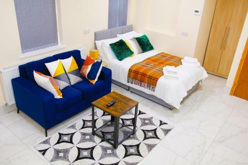 Apartamento City Road Birmingham Studios From Oofy With En-suites