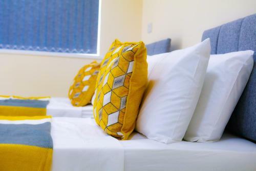Apartamento City Road Birmingham Studios From Oofy With En-suites