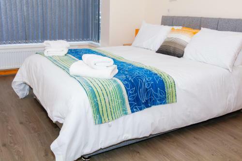 Apartamento City Road Birmingham Studios From Oofy With En-suites