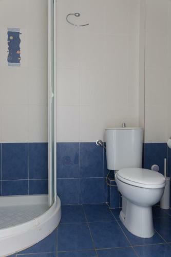 Ground Floor Beachfront Apartment, Fourka