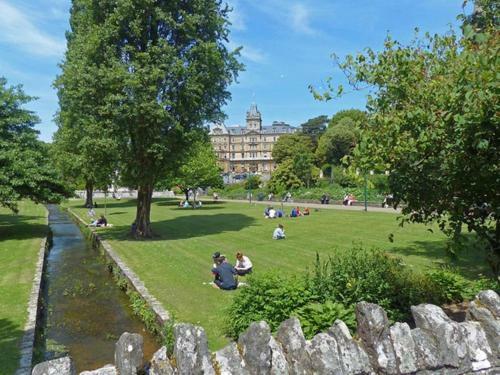 Hostal Vibrant Ensuite Rooms, Bournemouth - Sk