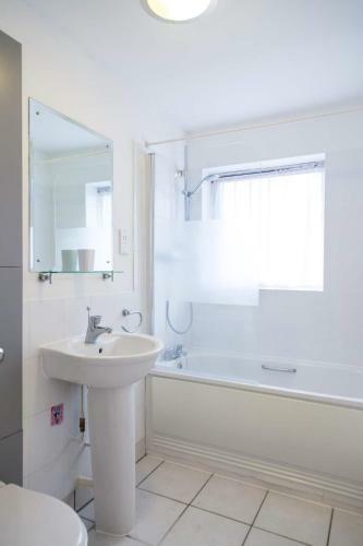 Apartamento Chic City Centre Studio Moments From Wills Memorial