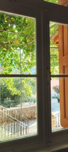 Maroudas Traditional Guest House