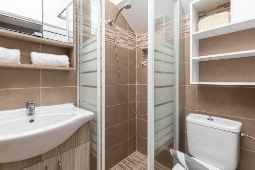 Apartamento Fouki Studio Ipsos Beach