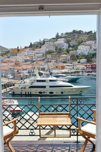 Hostal Estia Hydra